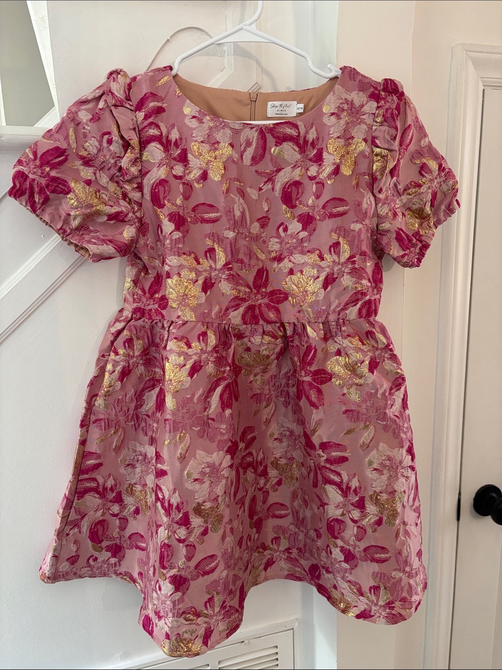 Girls' Pink Floral Puff-Sleeve Party Dress with Gold Accents